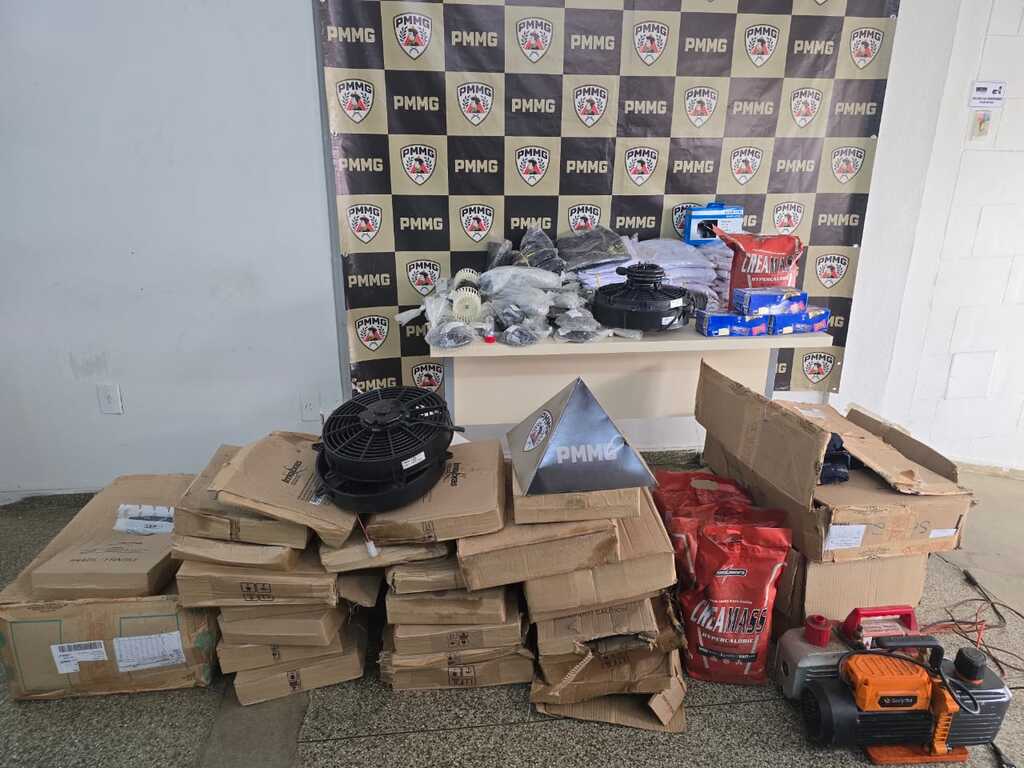 PM descobre esconderijo com centenas de mercadorias furtadas no bairro Sion